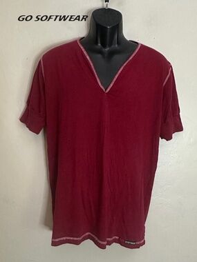 Go Softwear V Neck T Shirt Large Gently worn 100% cotton 22" armpit to armpit